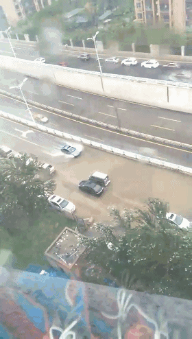 动态暴雨壁纸安卓版甘雨动态壁纸全屏高清4k-第1张图片-太平洋在线下载